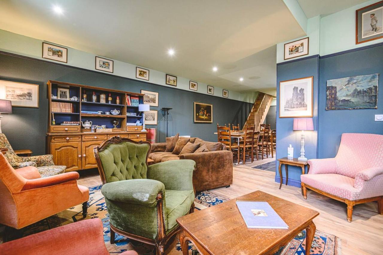 Suite Grand Siecle Ch - Reims Centre Ville エクステリア 写真