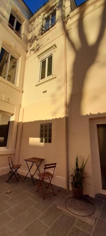 Suite Grand Siecle Ch - Reims Centre Ville エクステリア 写真
